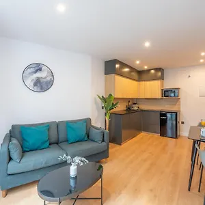 https://siroco-apartment-roof-pool-and-solarium.1costadelsol.com