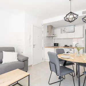 https://renthas-atico-fuengirola-beach.es-andalucia.com
